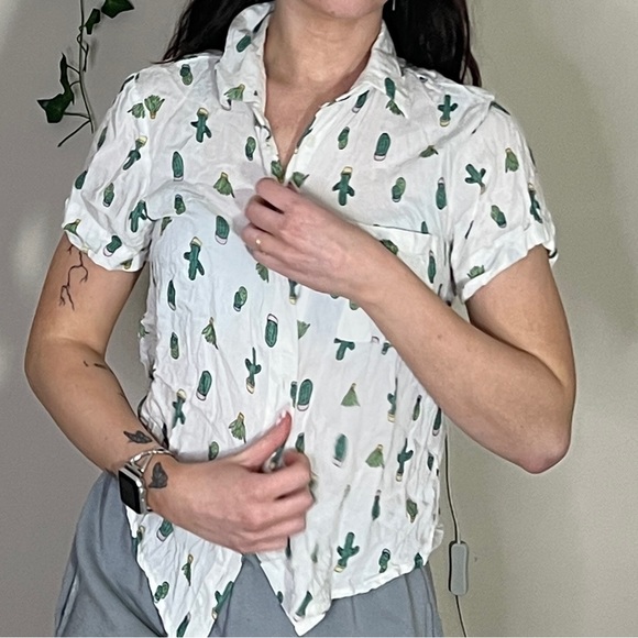 Cactus button down - Picture 2 of 2